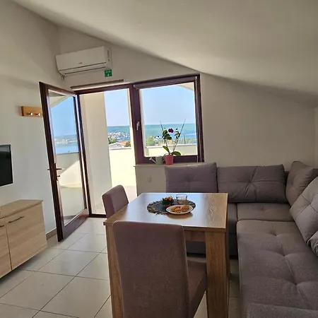 Apartamento Stars Gornji Karin