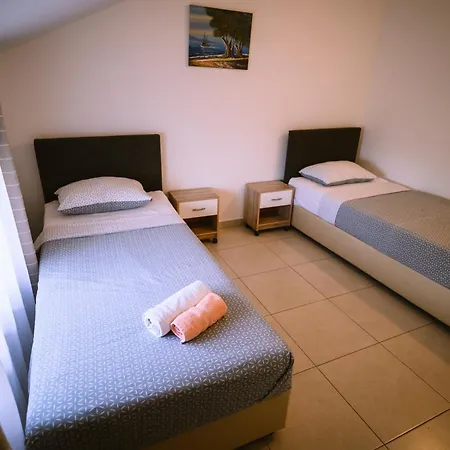 Stars Apartman Gornji Karin